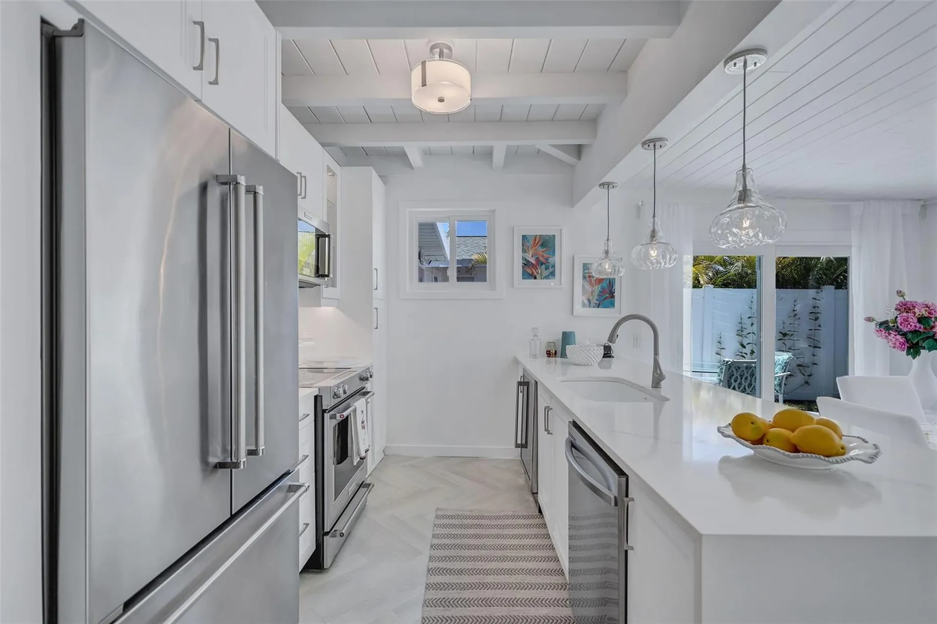 643 Calle Del Otono Sarasota FL 34242