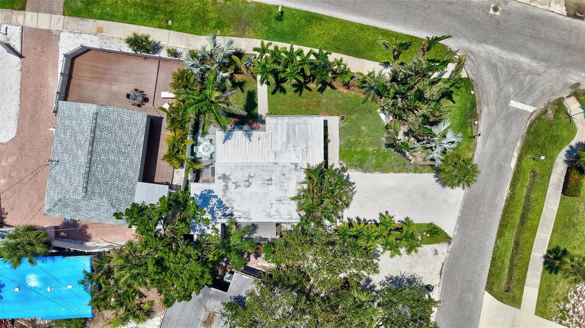 643 Calle Del Otono Sarasota FL 34242