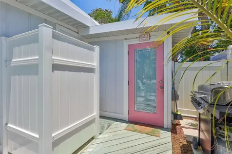 643 Calle Del Otono Sarasota FL 34242