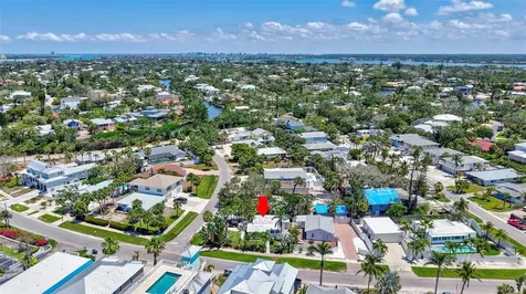 643 Calle Del Otono Sarasota FL 34242