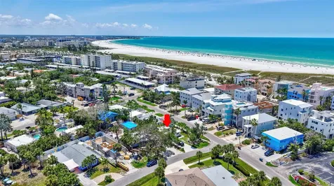 643 Calle Del Otono Sarasota FL 34242