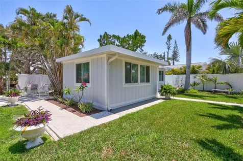 643 Calle Del Otono Sarasota FL 34242