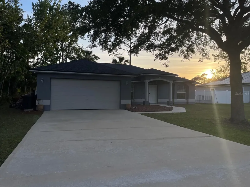 10 Pinetree Drive Palm Coast FL 32164