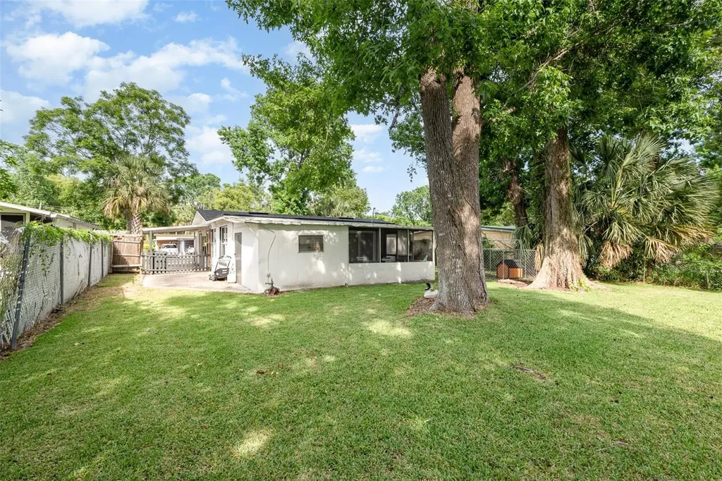121 Mason Park Drive Daytona Beach FL 32117