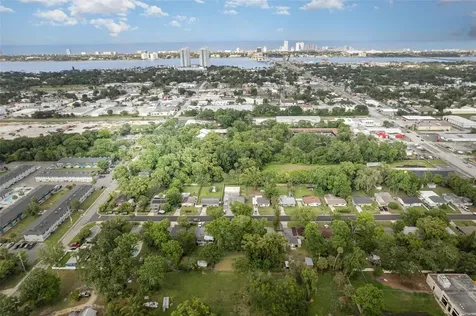 121 Mason Park Drive Daytona Beach FL 32117
