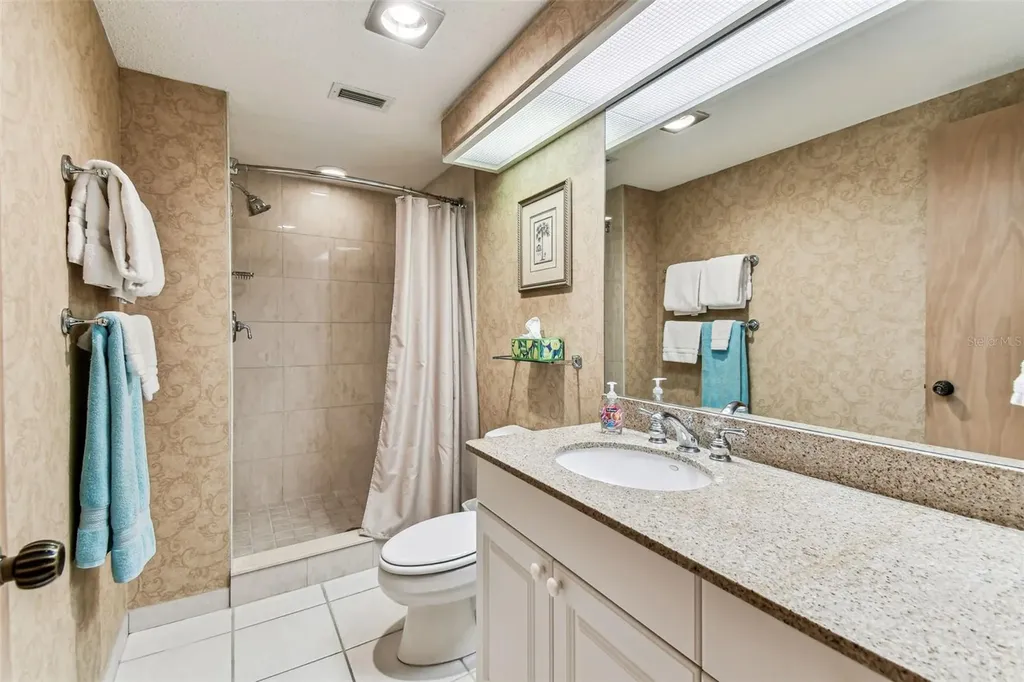36750 Us 19 N Palm Harbor FL 34684
