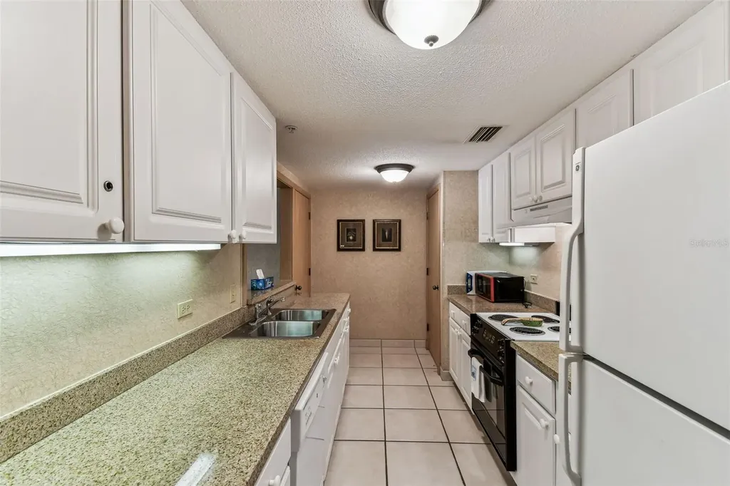 36750 Us 19 N Palm Harbor FL 34684