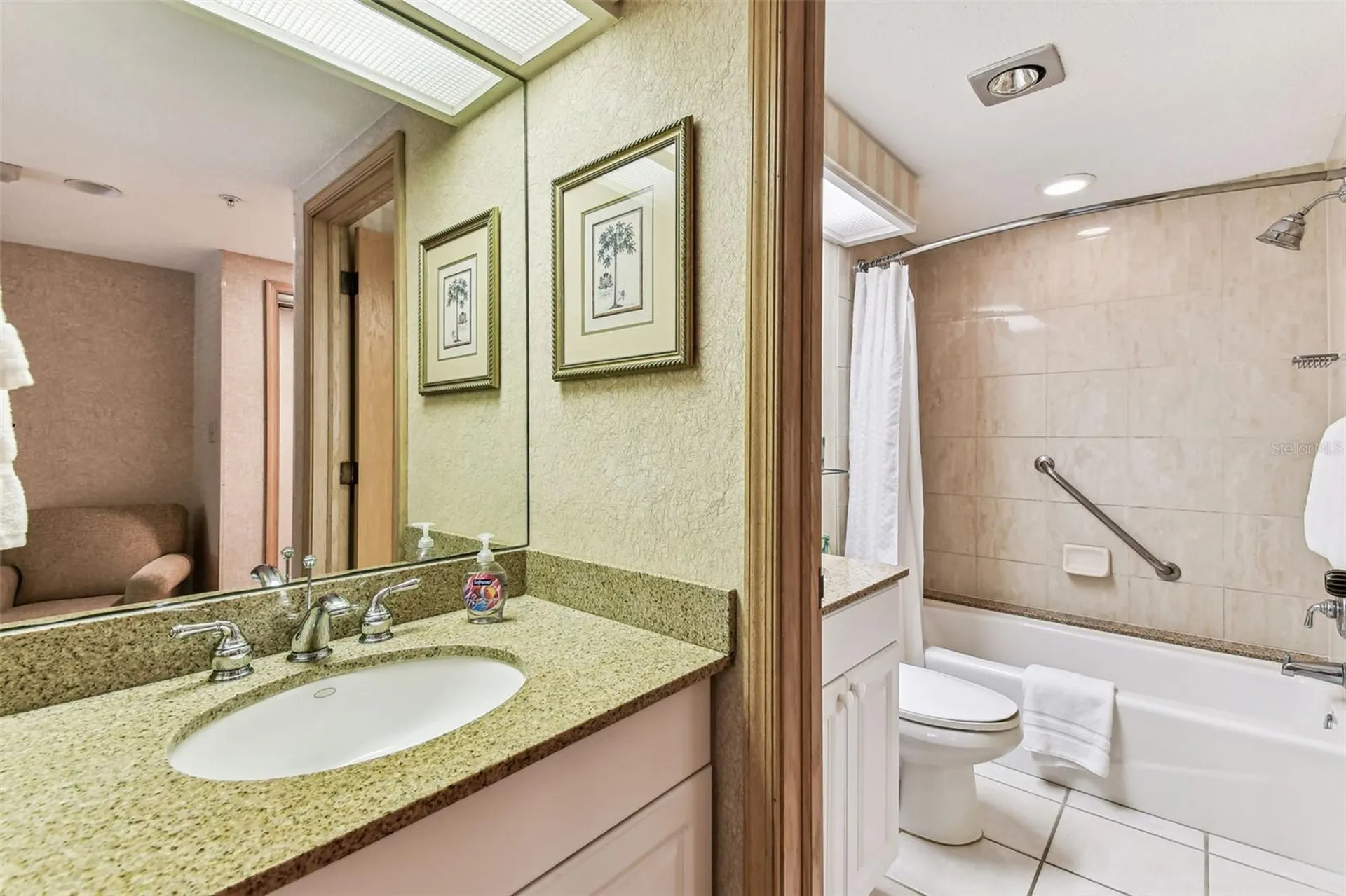 36750 Us 19 N Palm Harbor FL 34684