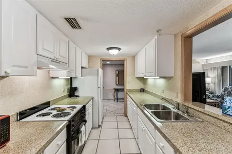 36750 Us 19 N Palm Harbor FL 34684