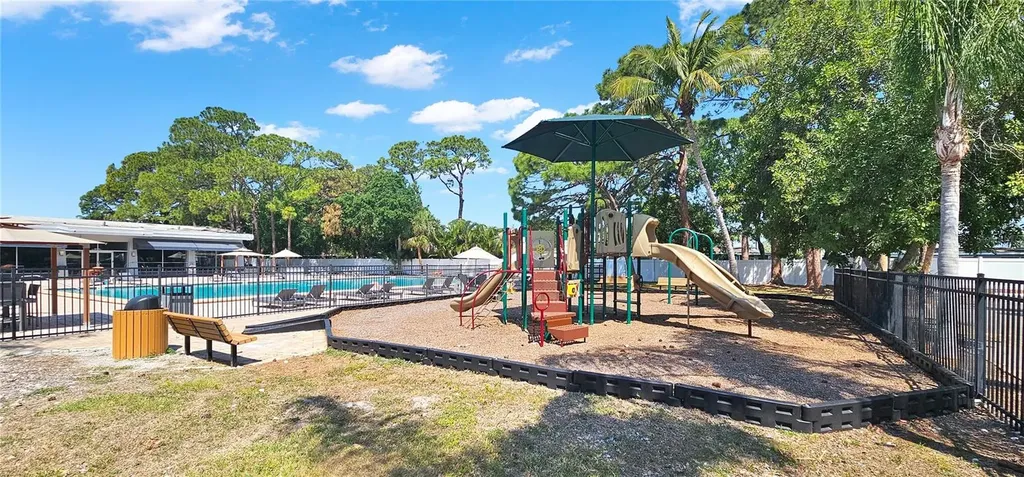 2700 Coconut Bay Lane Sarasota FL 34237