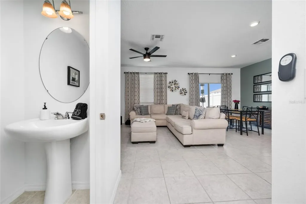 1113 Merrill Street Davenport FL 33837