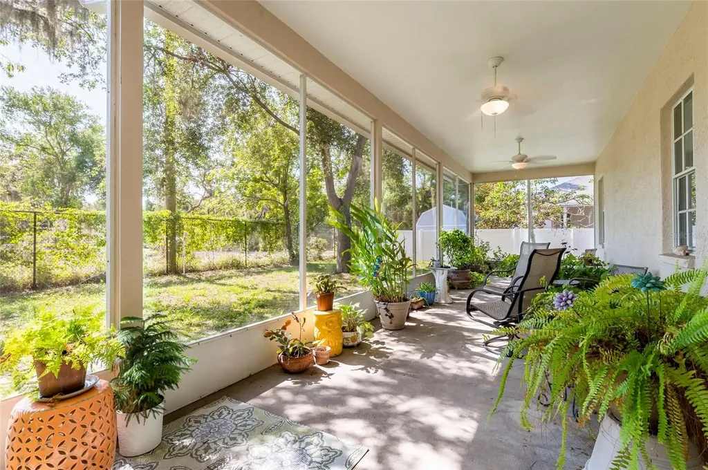 9908 Alafia River Lane Gibsonton FL 33534