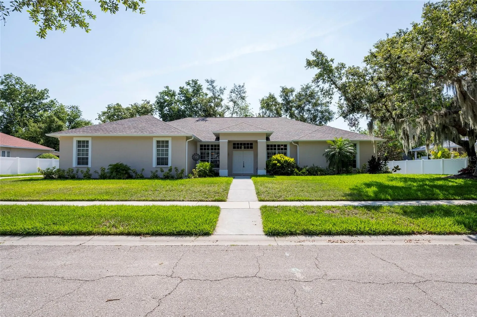 9908 Alafia River Lane Gibsonton FL 33534
