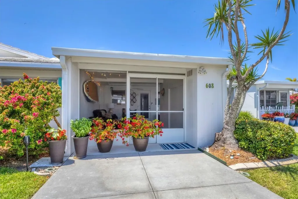 608 Fair Winds Drive Nokomis FL 34275