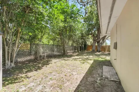 1739 Woodridge Drive Clearwater FL 33756
