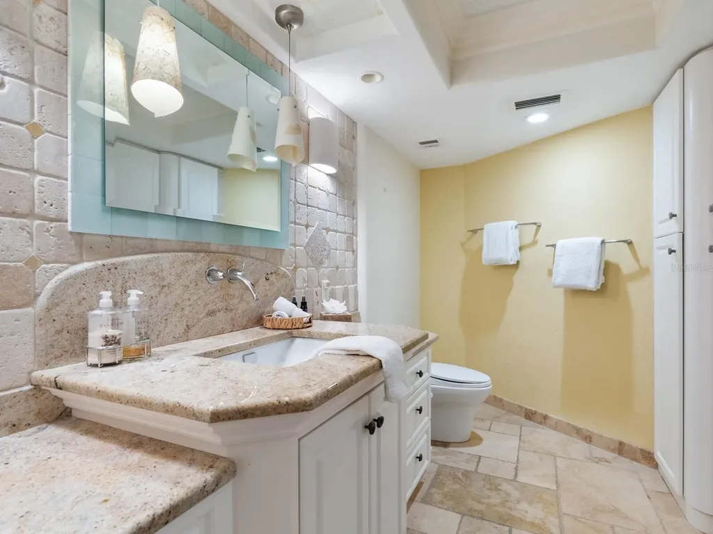 5880 Midnight Pass Road Sarasota FL 34242