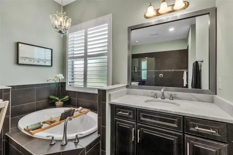 932 Mangrove Edge Court Bradenton FL 34208