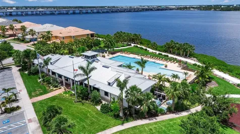 932 Mangrove Edge Court Bradenton FL 34208