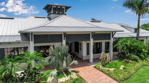 932 Mangrove Edge Court Bradenton FL 34208
