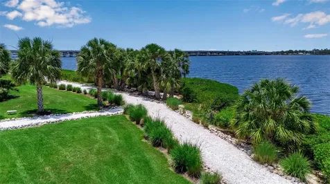 932 Mangrove Edge Court Bradenton FL 34208