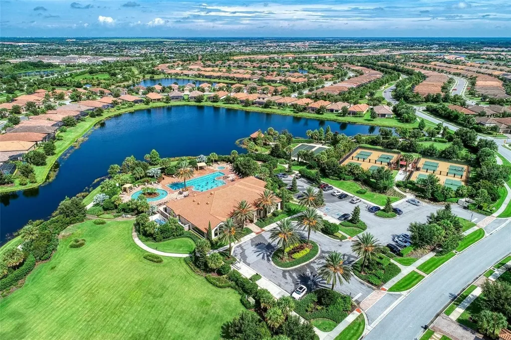 13710 Messina Loop Bradenton FL 34211