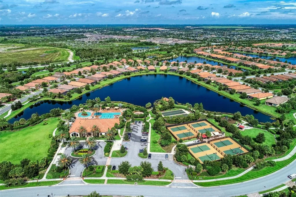 13710 Messina Loop Bradenton FL 34211