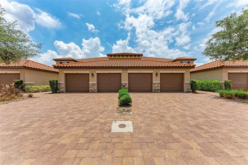 13710 Messina Loop Bradenton FL 34211