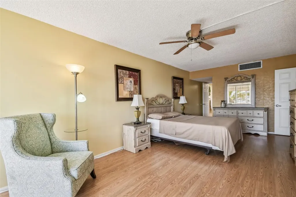 17920 Gulf Boulevard Redington Shores FL 33708