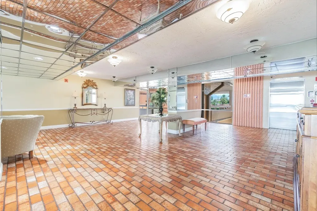 17920 Gulf Boulevard Redington Shores FL 33708