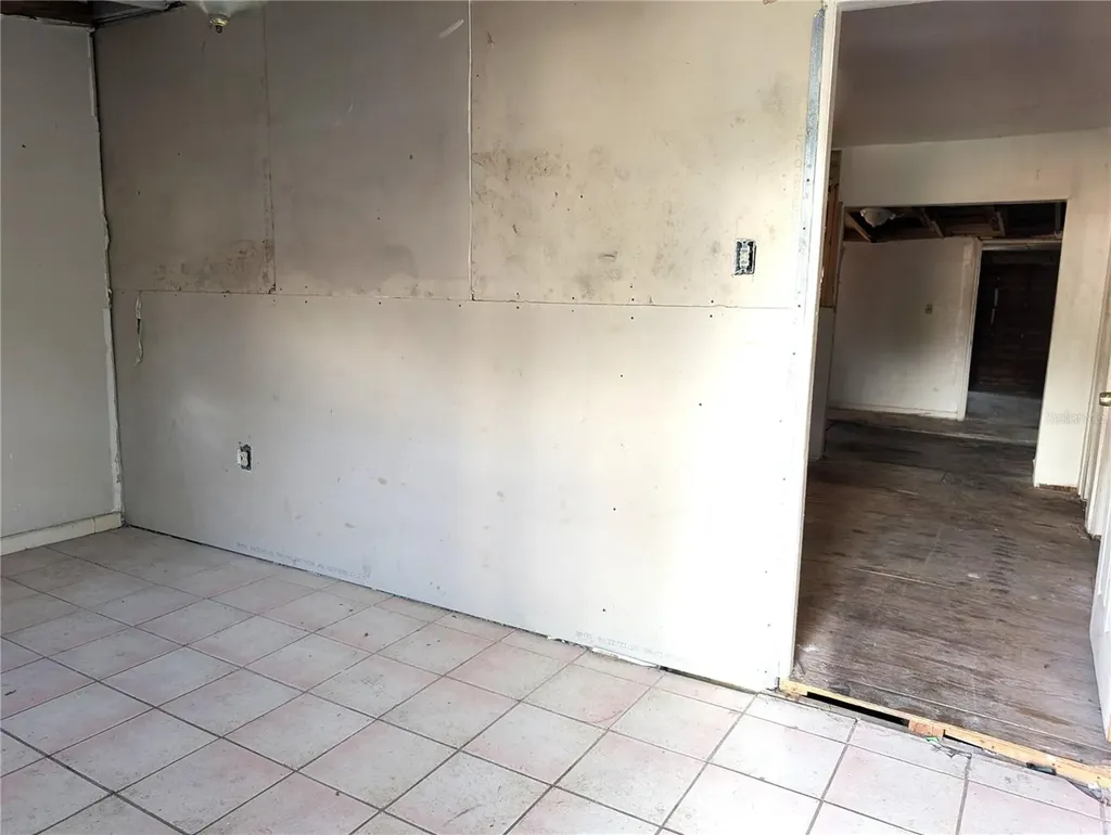 3706 N 36th Street Tampa FL 33610
