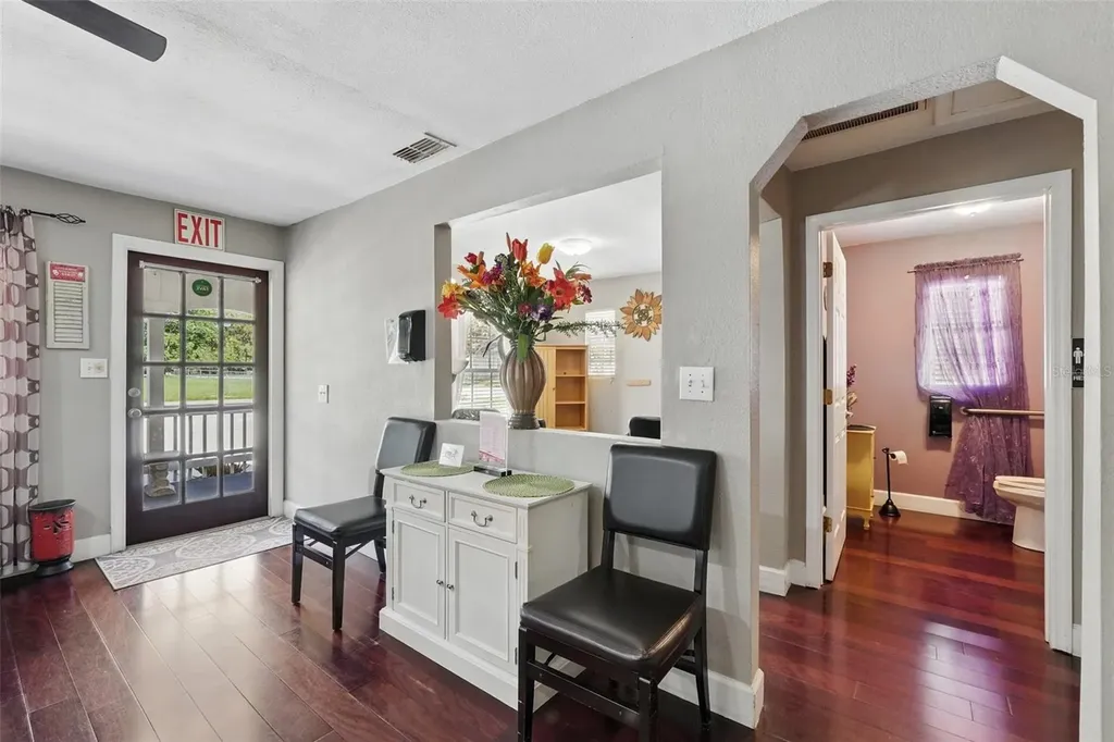 205 S Highland Avenue Apopka FL 32703