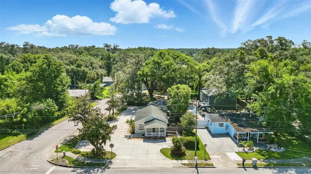 205 S Highland Avenue Apopka FL 32703