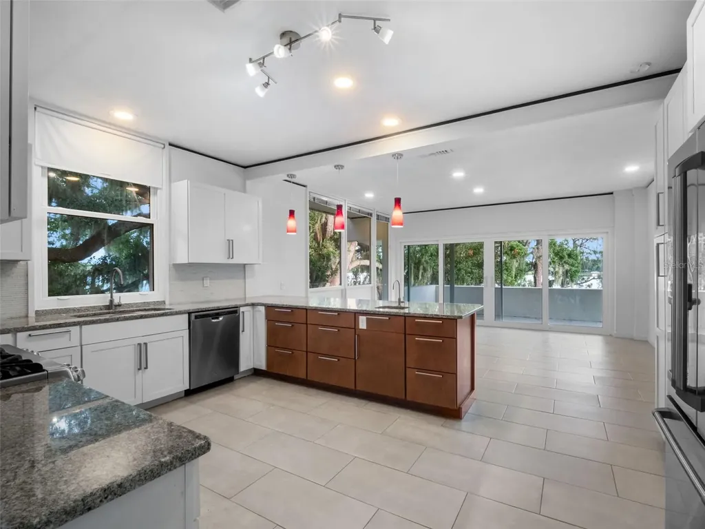 1540 N Lake Mirror Drive NW Winter Haven FL 33881