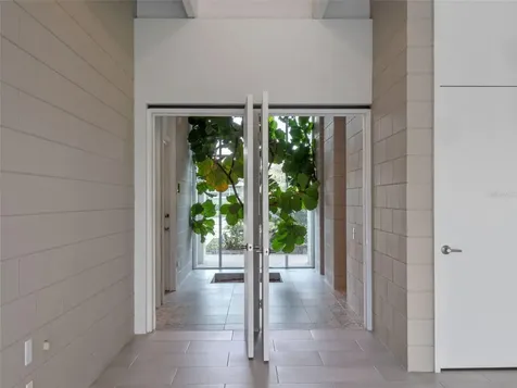 1540 N Lake Mirror Drive NW Winter Haven FL 33881