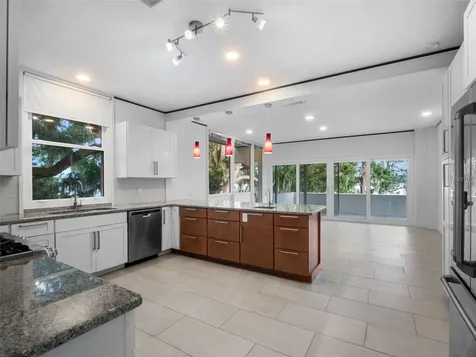1540 N Lake Mirror Drive NW Winter Haven FL 33881