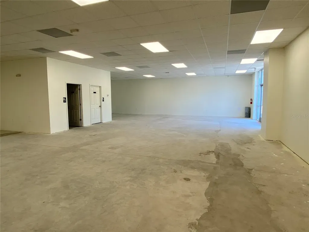 13922 N Us-441 Highway Lady Lake FL 32159