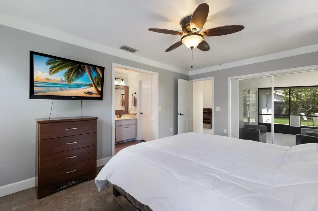 613 E 49th Street E Bradenton FL 34208