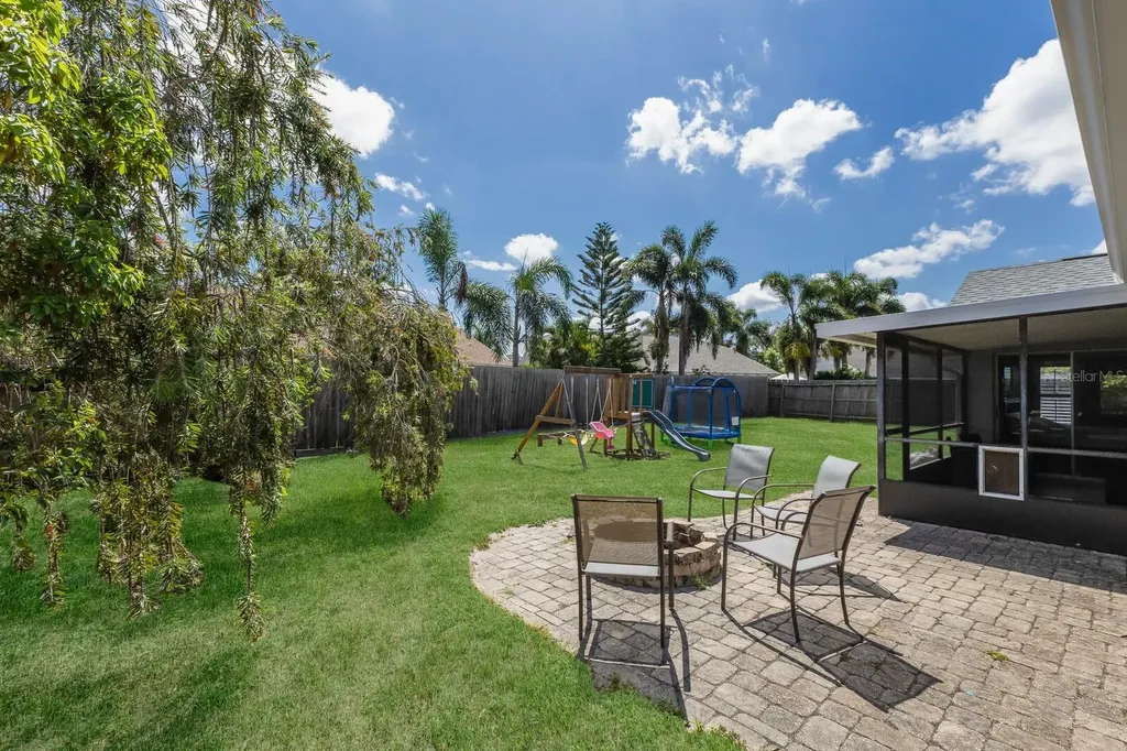 613 E 49th Street E Bradenton FL 34208