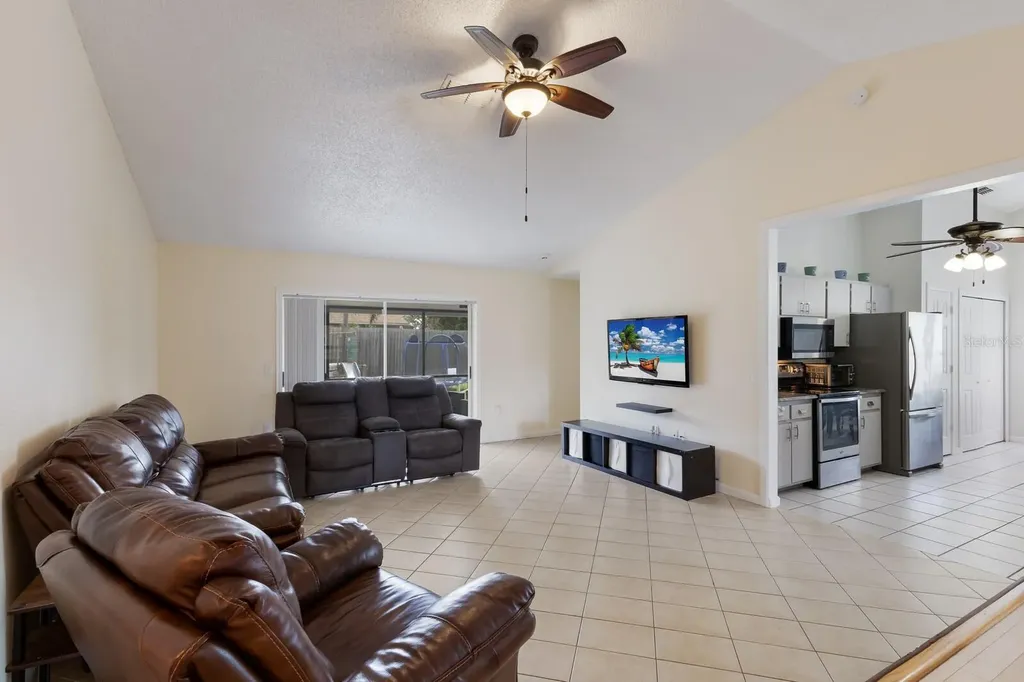 613 E 49th Street E Bradenton FL 34208