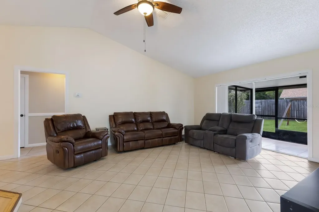 613 E 49th Street E Bradenton FL 34208