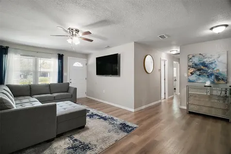1805 Jefferson Drive Mount Dora FL 32757