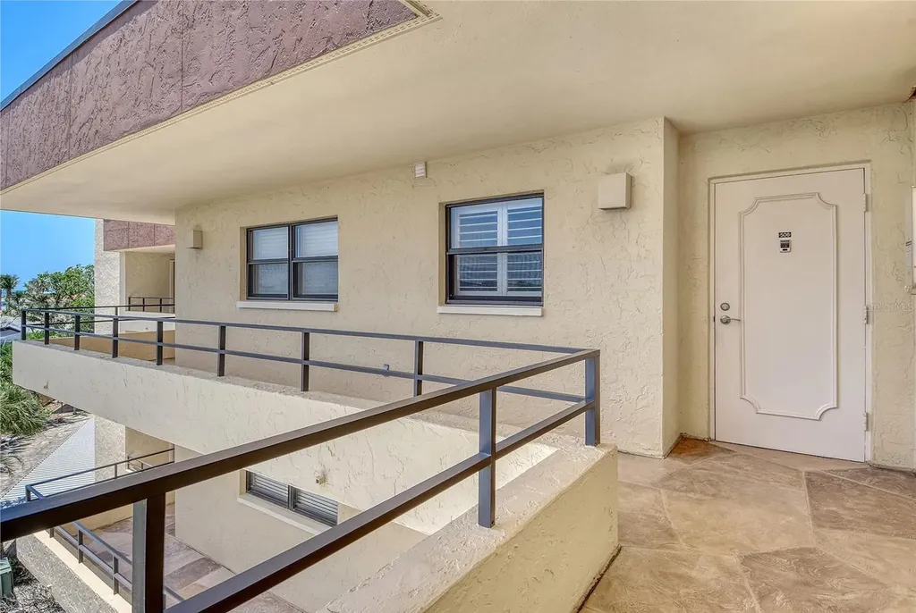8779 Midnight Pass Road Sarasota FL 34242
