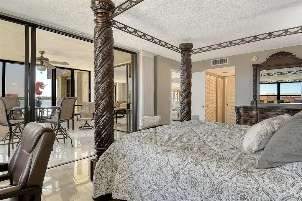 8779 Midnight Pass Road Sarasota FL 34242
