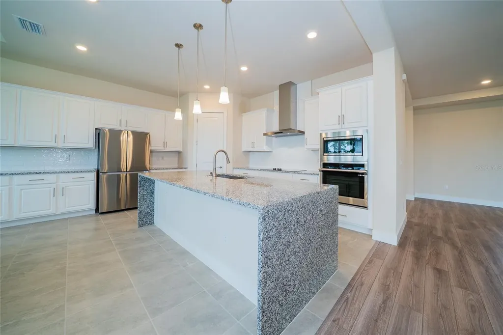 8834 Sanders Tree Loop Wesley Chapel FL 33545