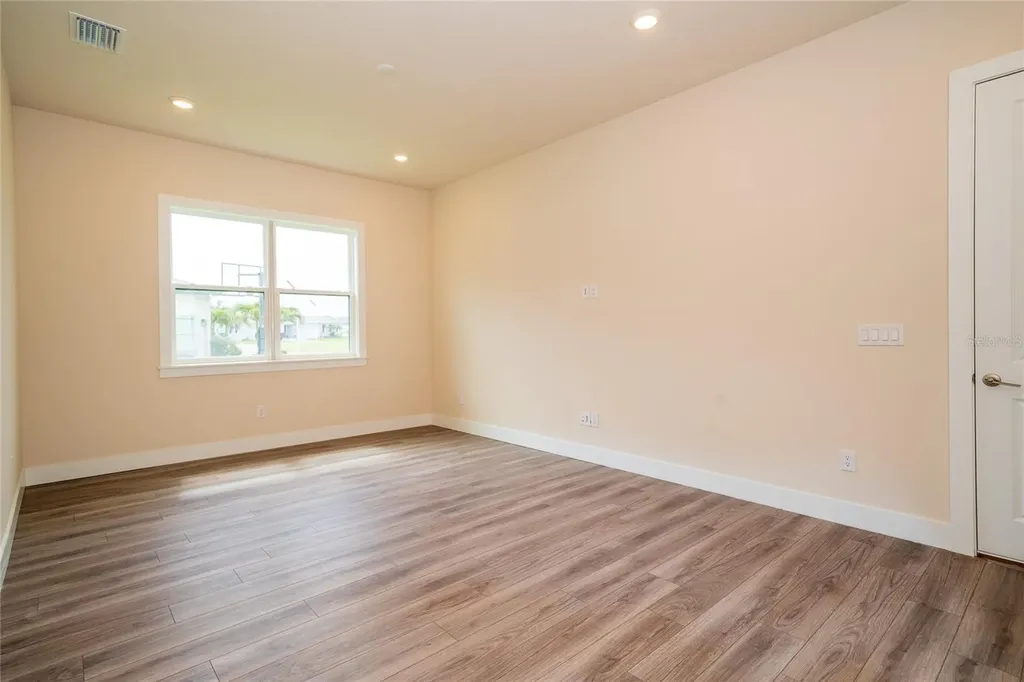 8834 Sanders Tree Loop Wesley Chapel FL 33545