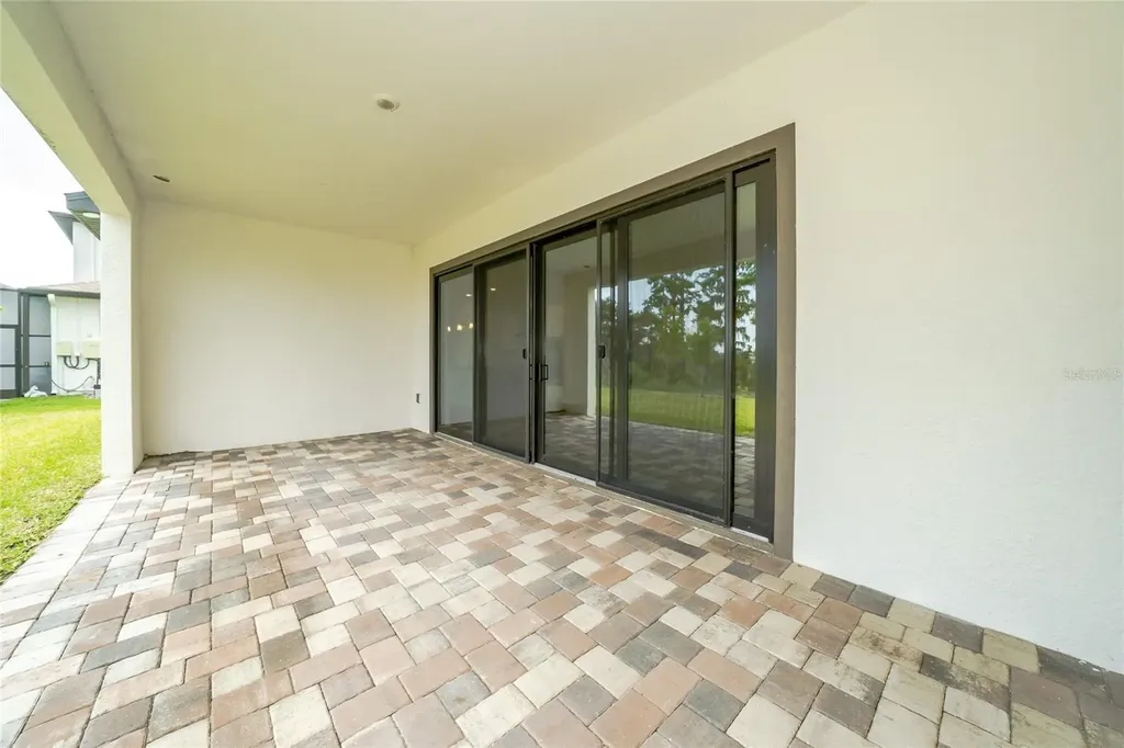8834 Sanders Tree Loop Wesley Chapel FL 33545