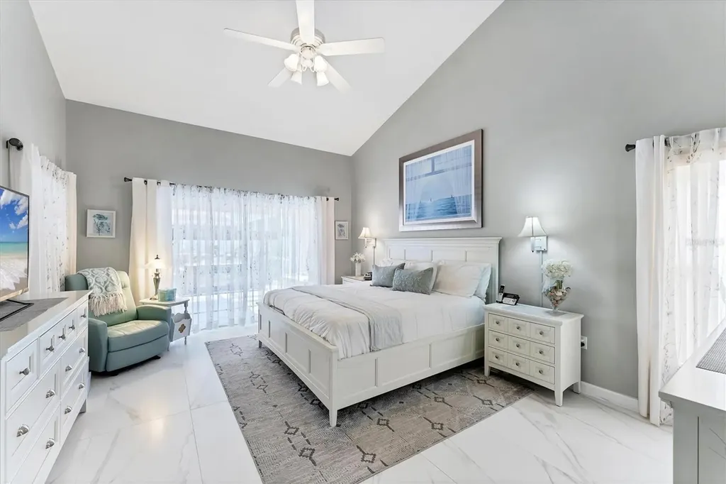 4585 Dover Street Circle E Bradenton FL 34203