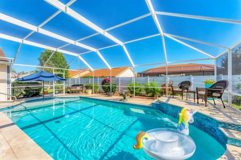 4585 Dover Street Circle E Bradenton FL 34203