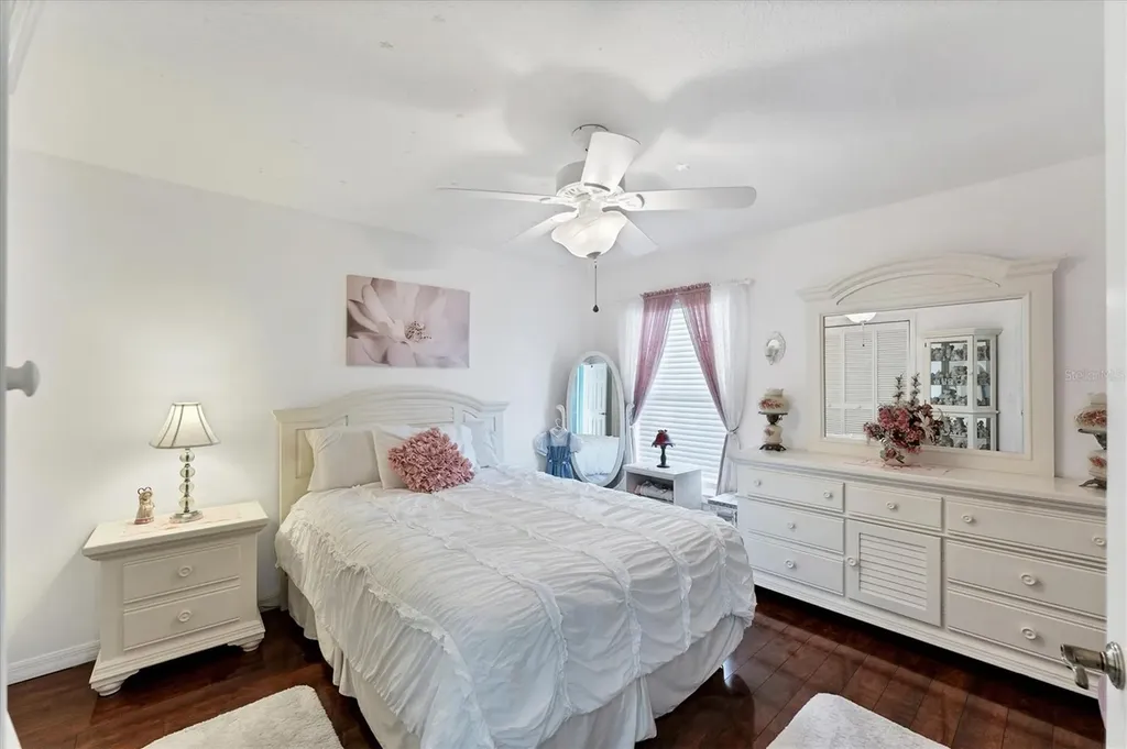 4585 Dover Street Circle E Bradenton FL 34203