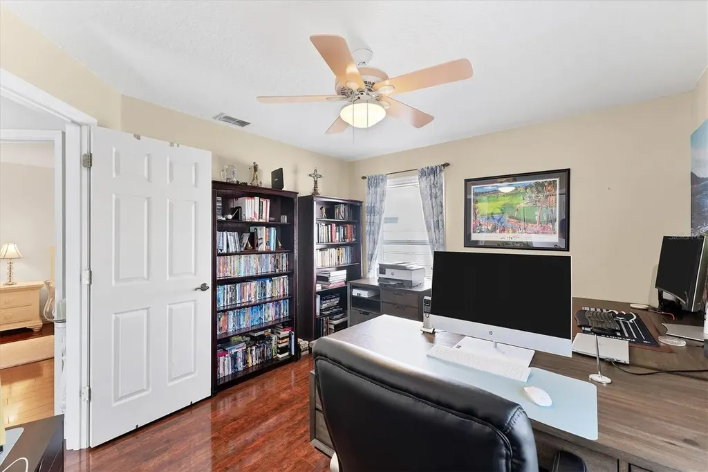 4585 Dover Street Circle E Bradenton FL 34203